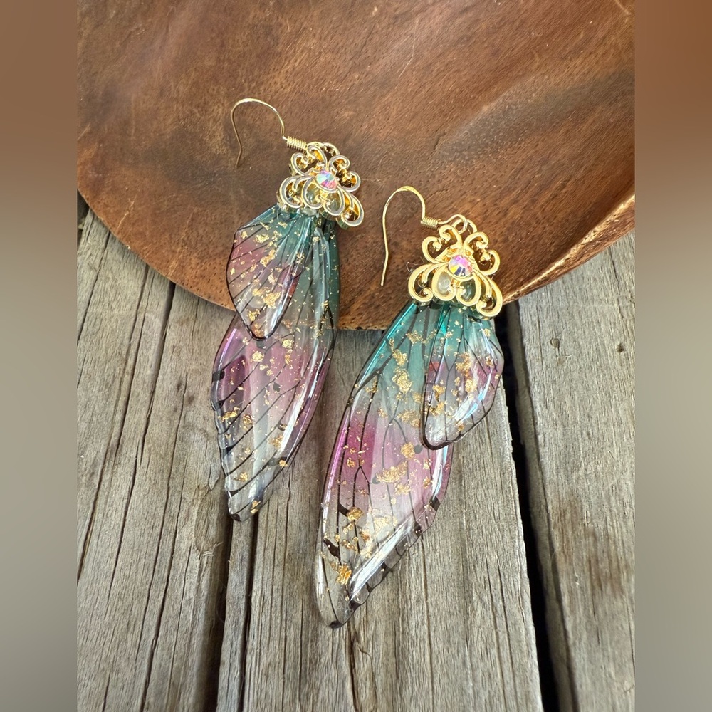 Acrylic Butterfly/Fairy wing Earrings NWT
